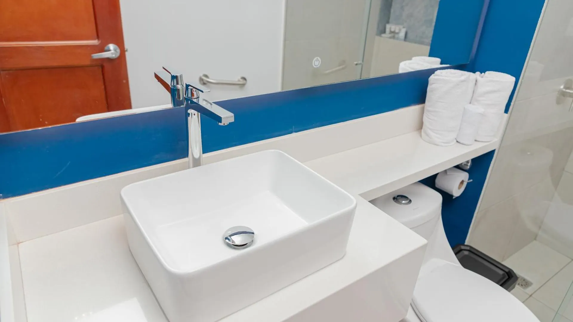 Sanha Plus Hotel Santa Marta